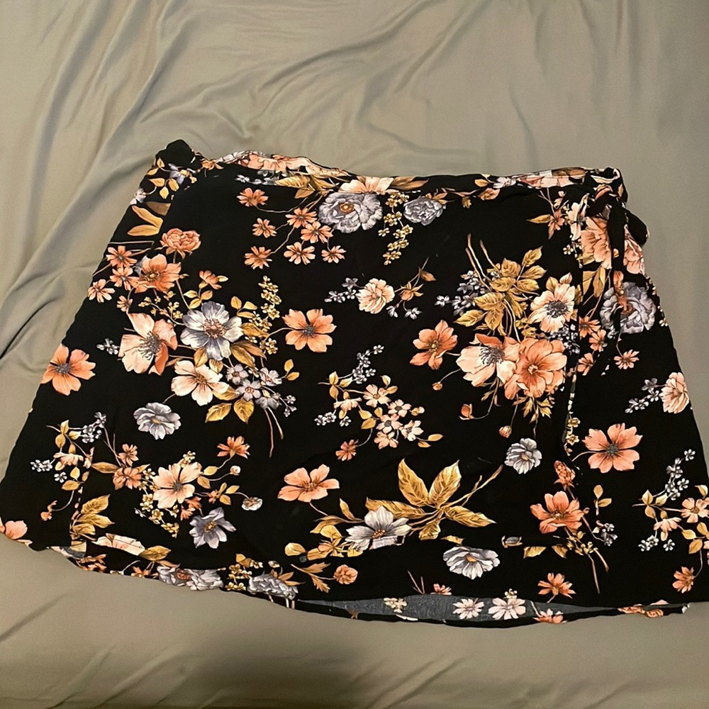 American eagle floral wrap skirt!